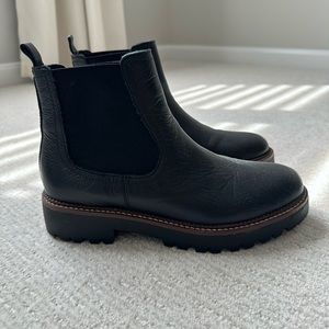 Caslon Chelsea Boot - Black